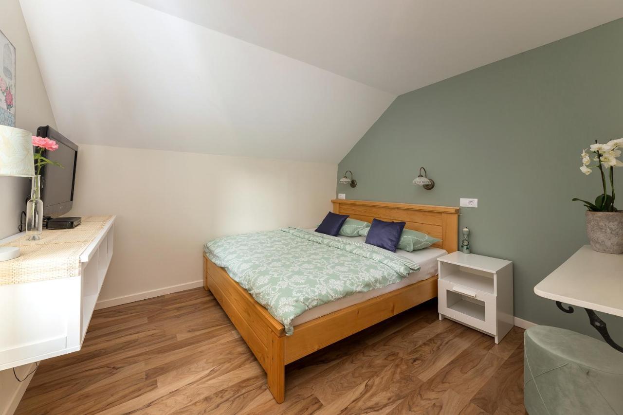 Apartma Summer Garden ブレッド エクステリア 写真